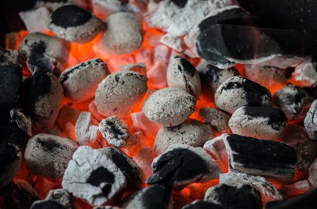 Activated charcoal teeth whitening: what you should know