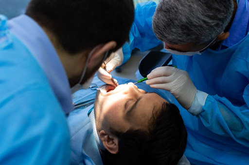 dentists working in patient's mouth while under sedation what is twilight anesthesia sleep dentistry erie pa